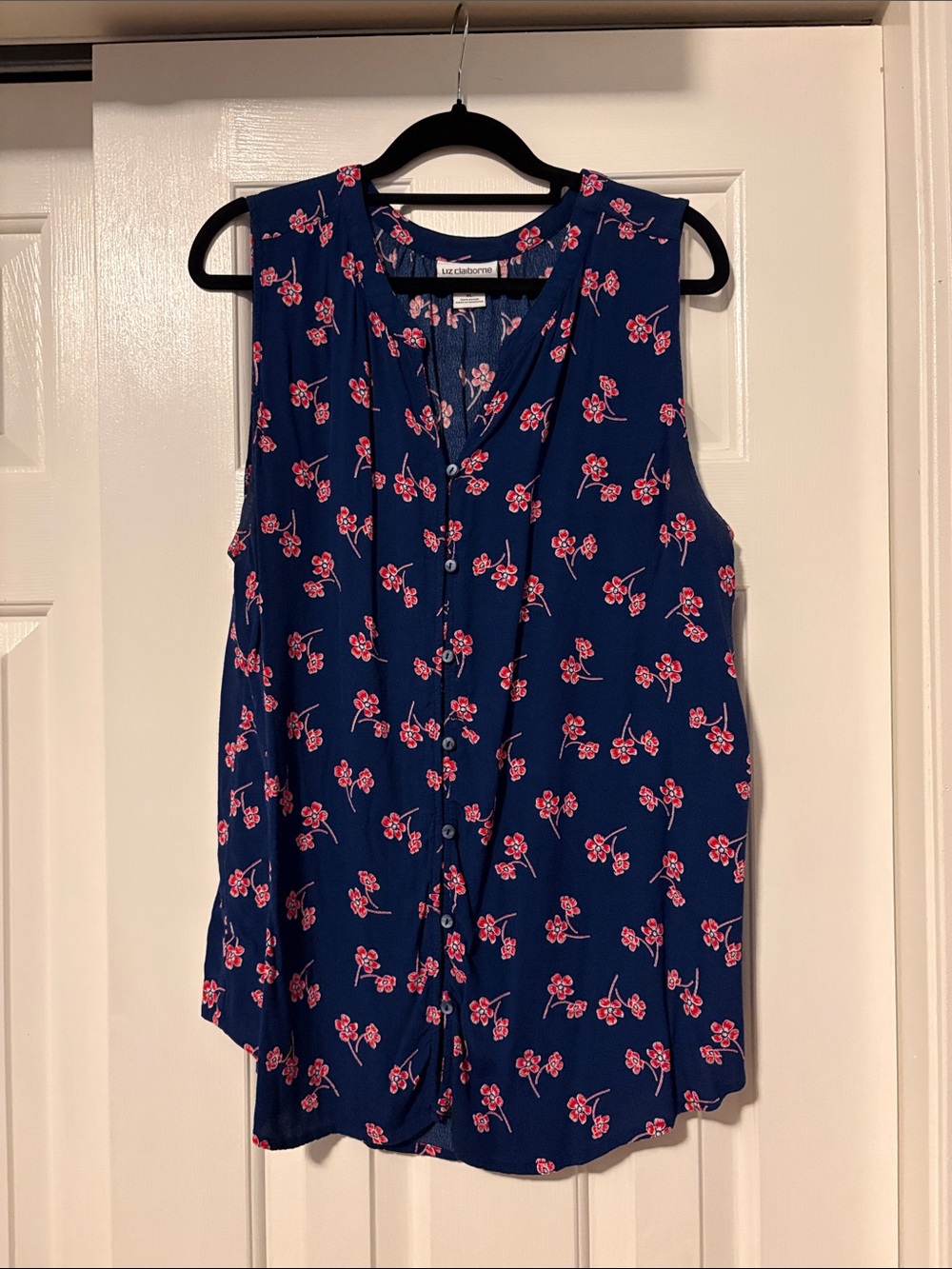 Liz Claiborne Navy Sleeveless Floral Button-Front Camisole